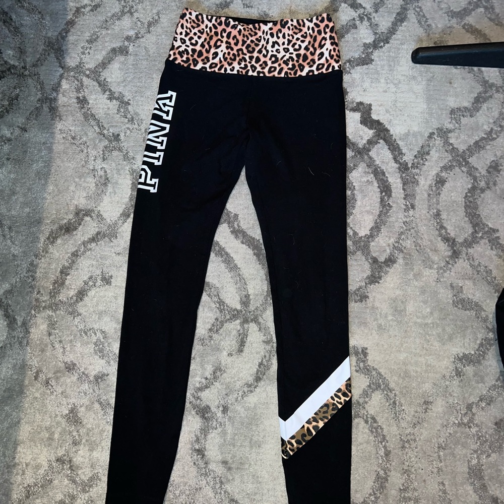 VS Pink Yoga pants !